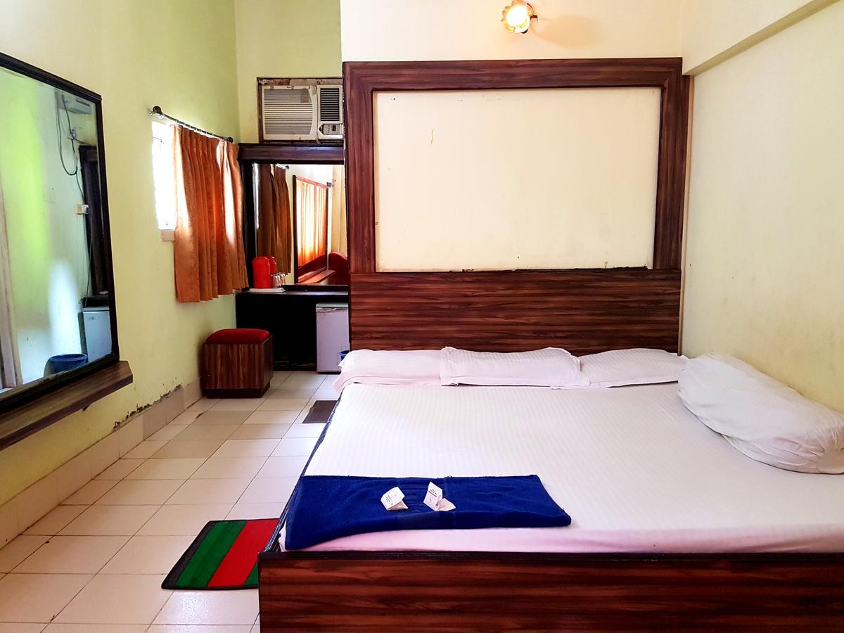 Dolphin Hotel
