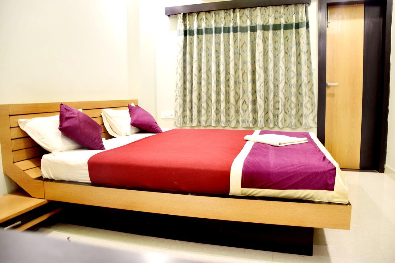 Hotel Shreedev Grand Puri
