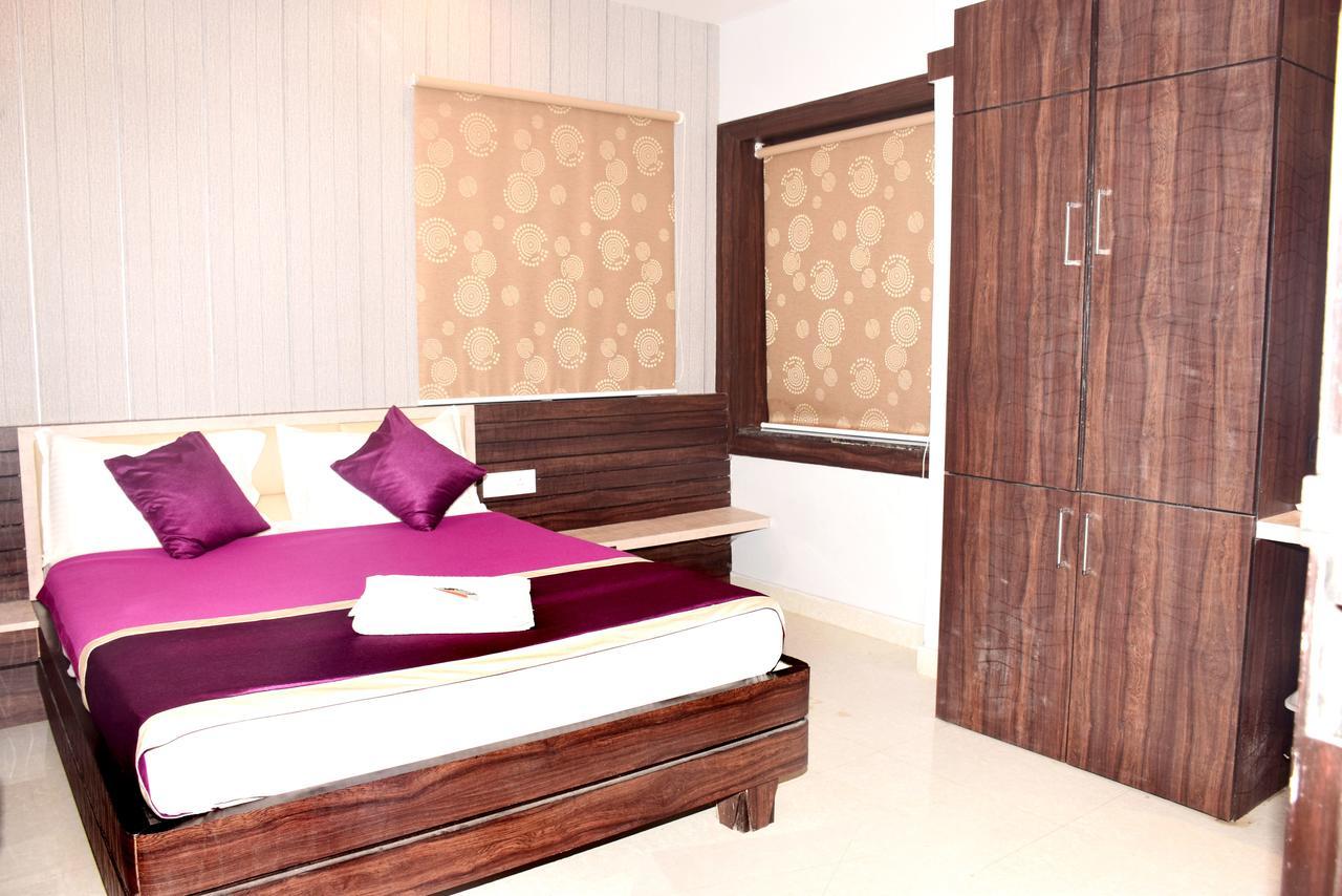 Shreedev Grand Hotel