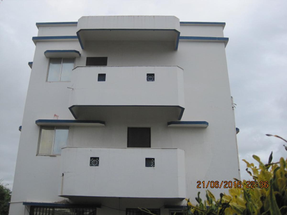 Arya Palace
