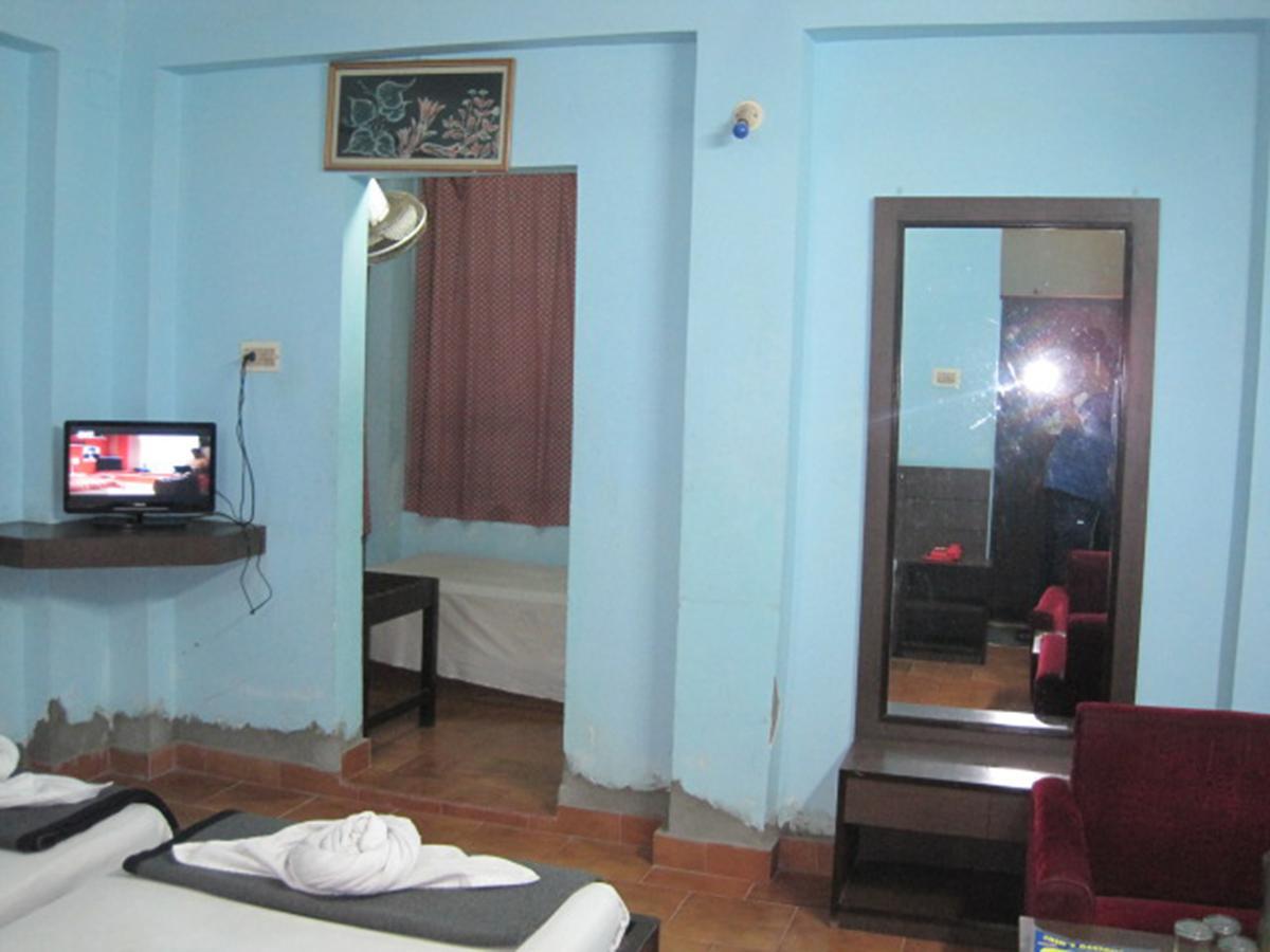 Arya Palace Hotel Puri