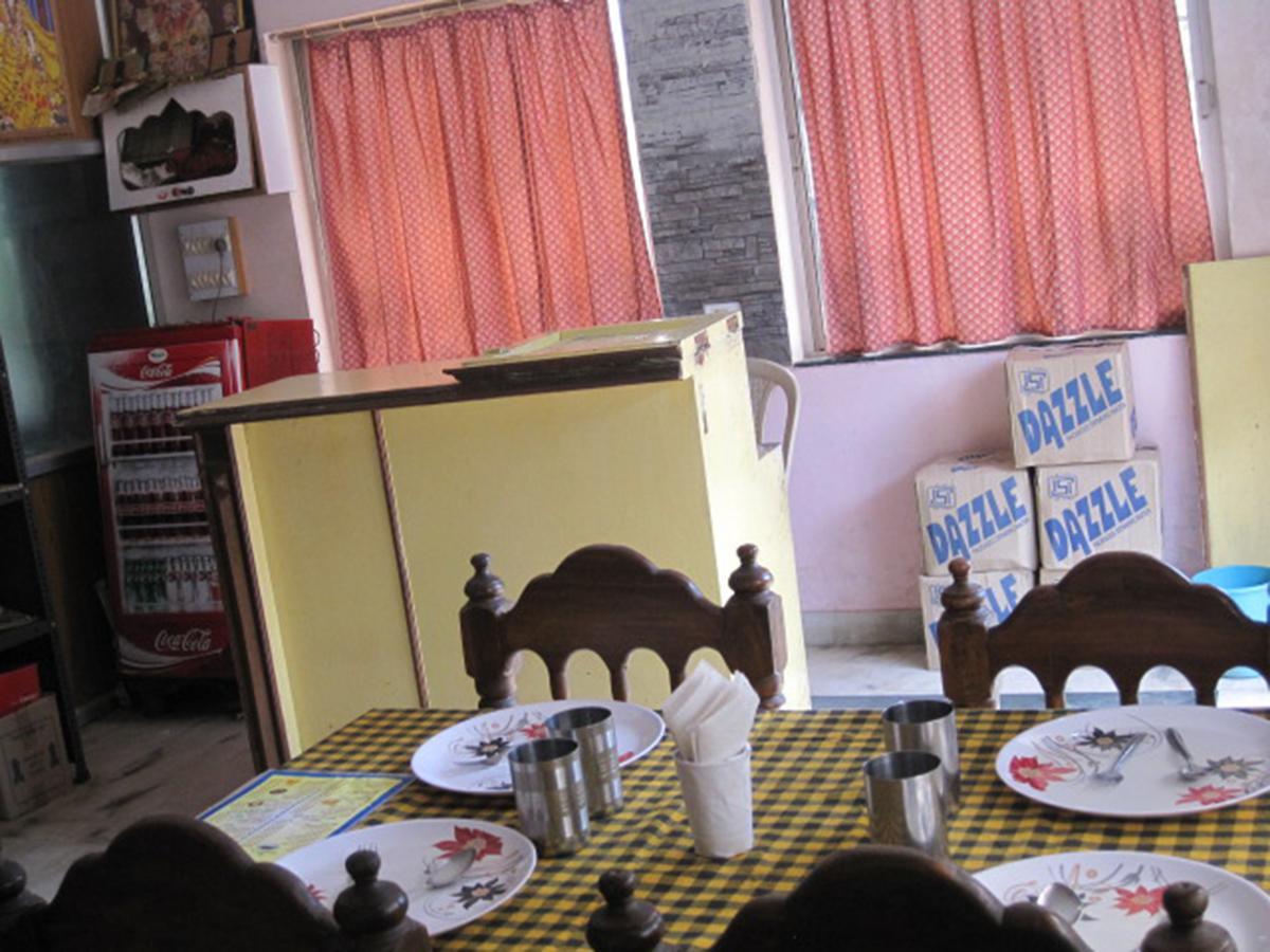 Arya Palace Puri