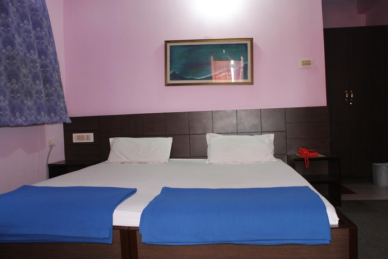 Arya Palace Puri
