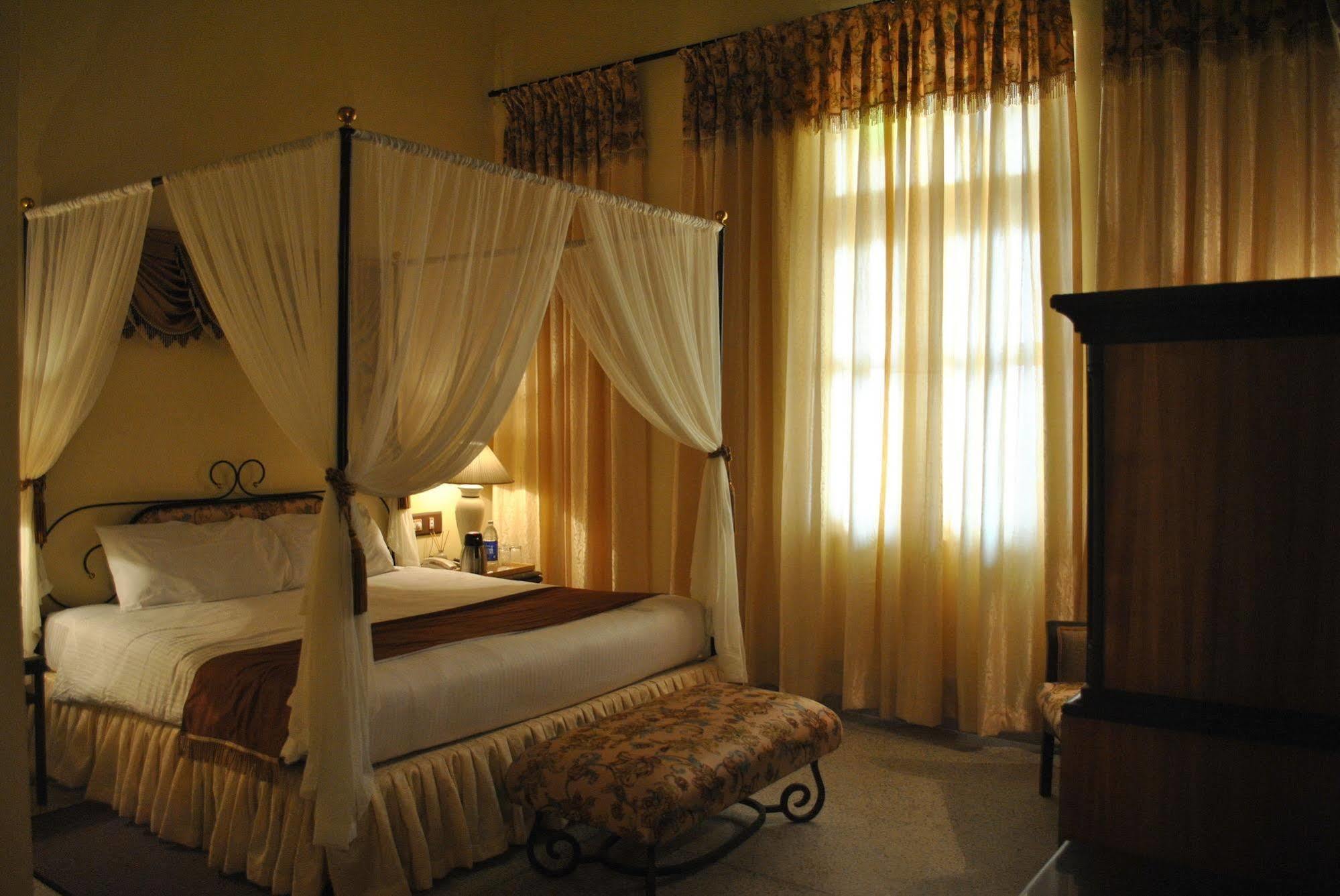 Mahodadhi Palace Hotel 4*