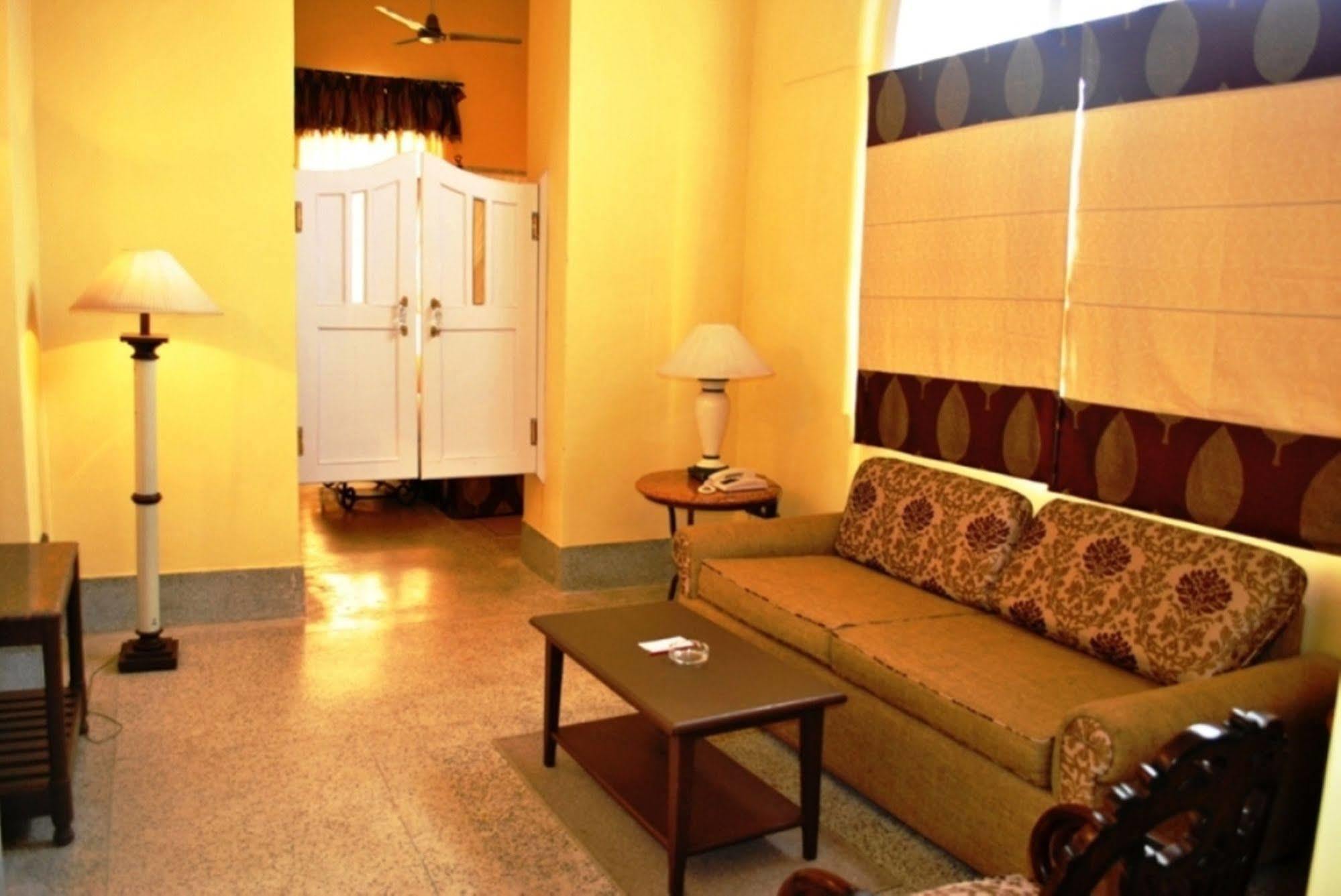 Mahodadhi Palace 4*