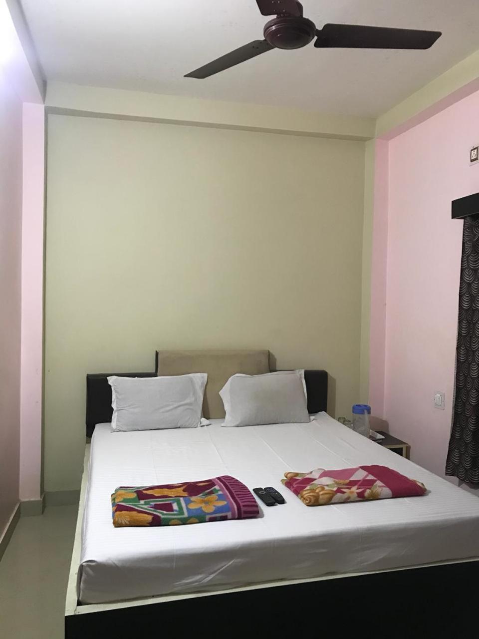 Hotel Goroomgo Gouri Palace 3*