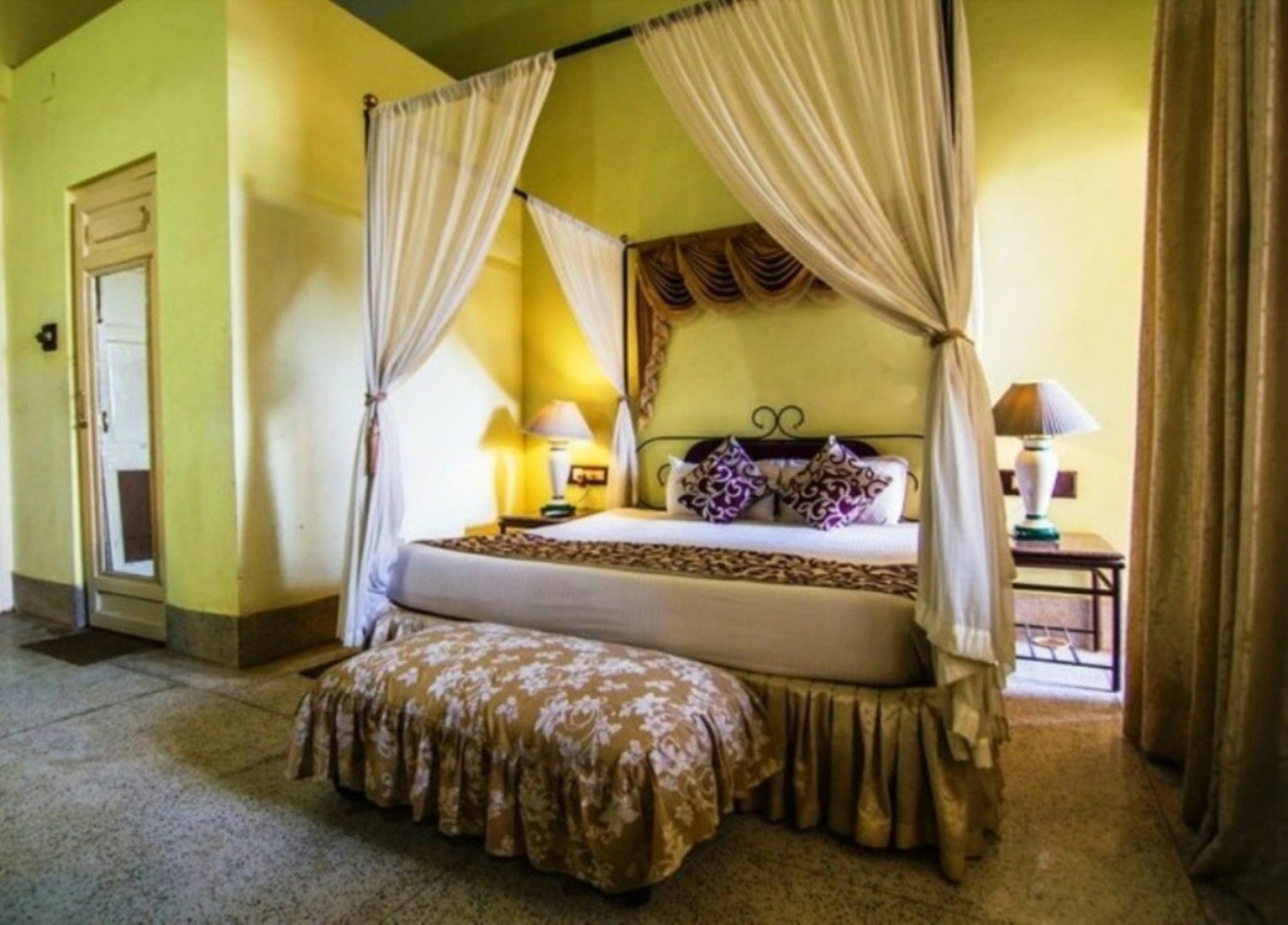 Hotel Mahodadhi Palace Puri
