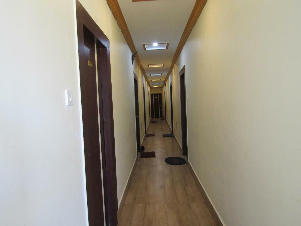Goroomgo Gouri Palace Hotel Puri