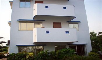 Arya Palace Hotel